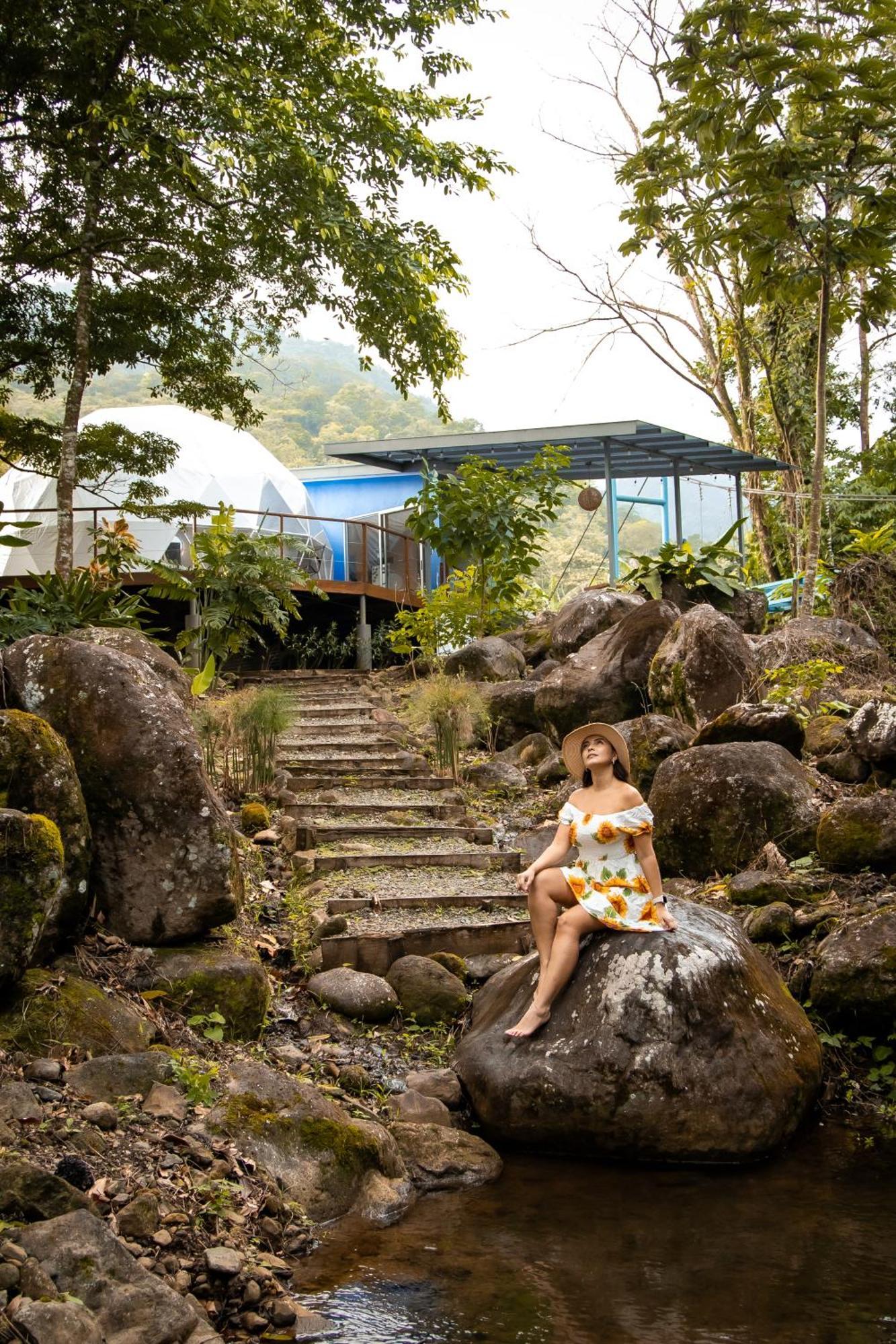 Bitzu Dome-Bijagua Riverside Glamping Экстерьер фото
