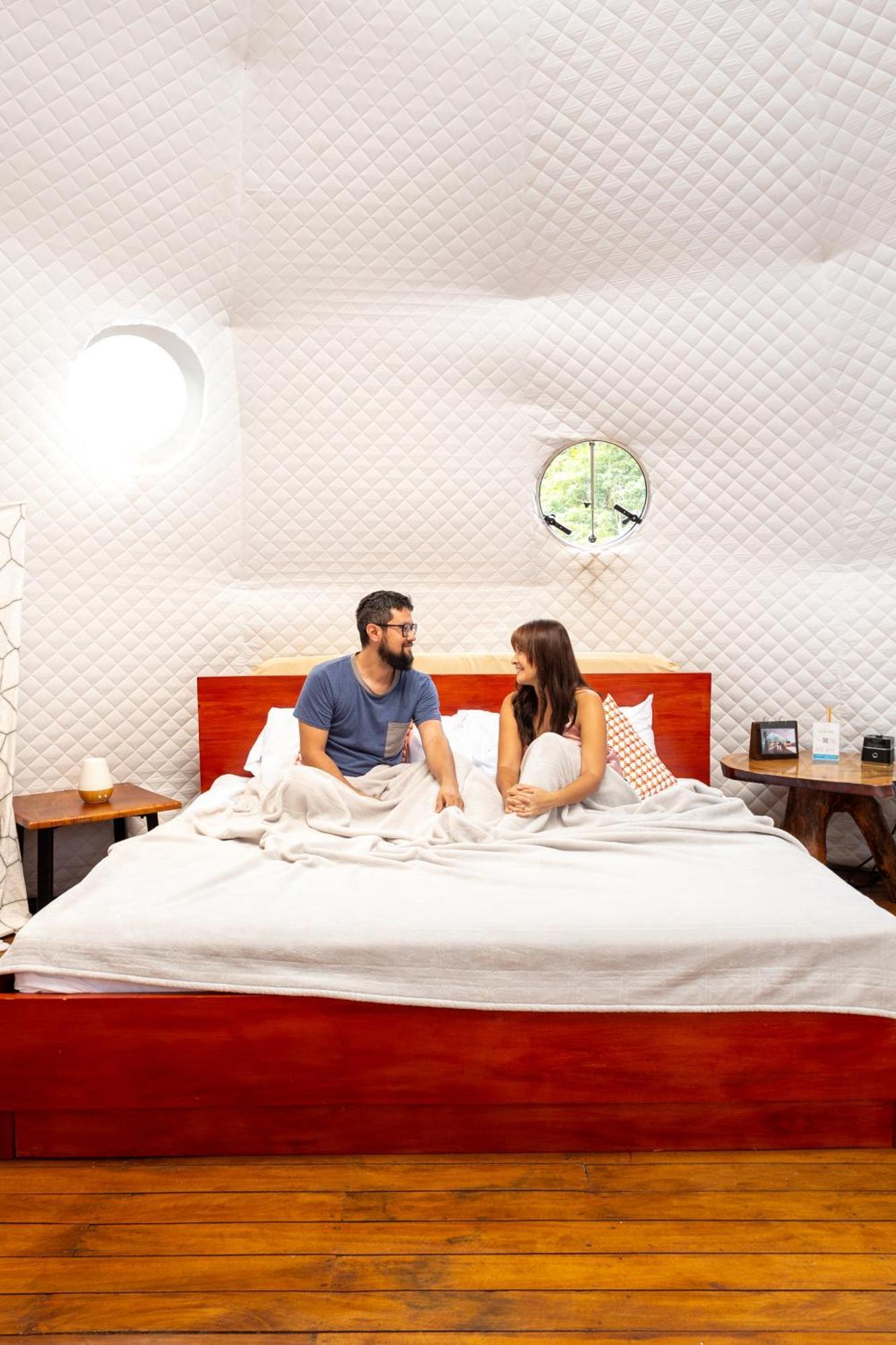 Bitzu Dome-Bijagua Riverside Glamping Экстерьер фото