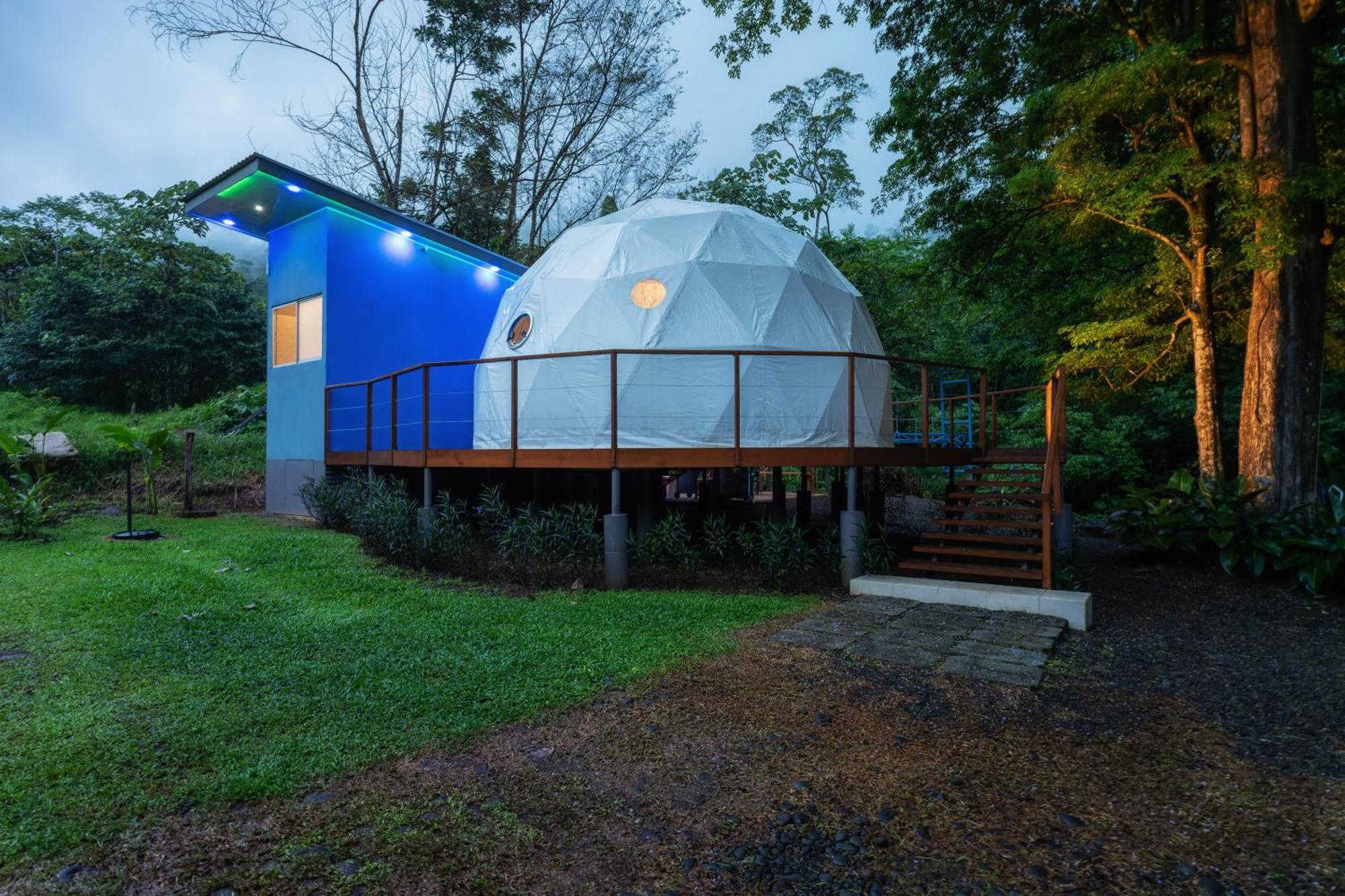 Bitzu Dome-Bijagua Riverside Glamping Экстерьер фото