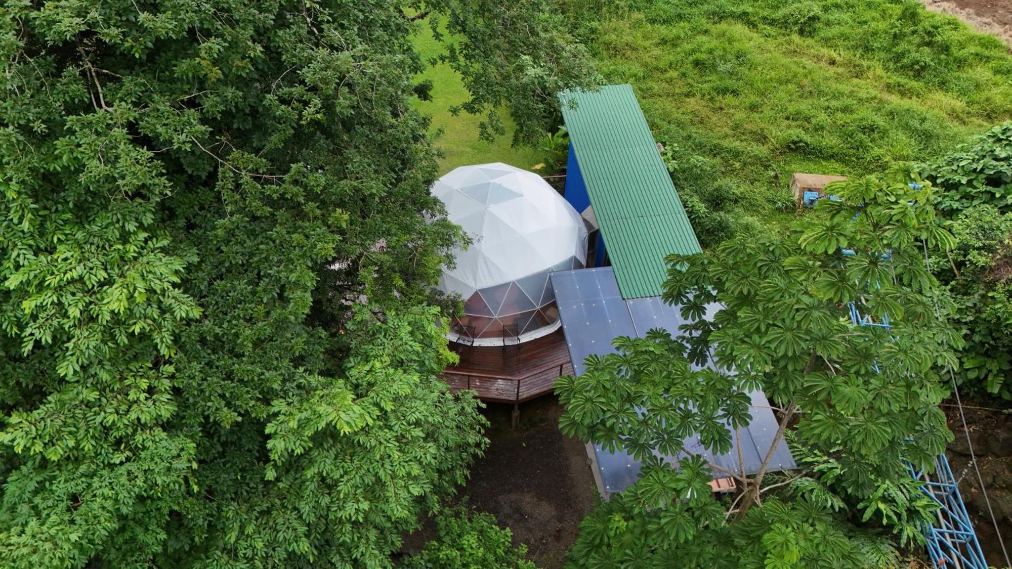 Bitzu Dome-Bijagua Riverside Glamping Экстерьер фото